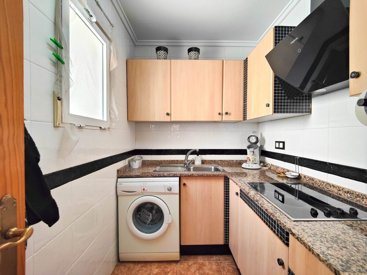 1 Bed, 1 Bath, ApartmentFor Sale, Torrevieja, Alicante