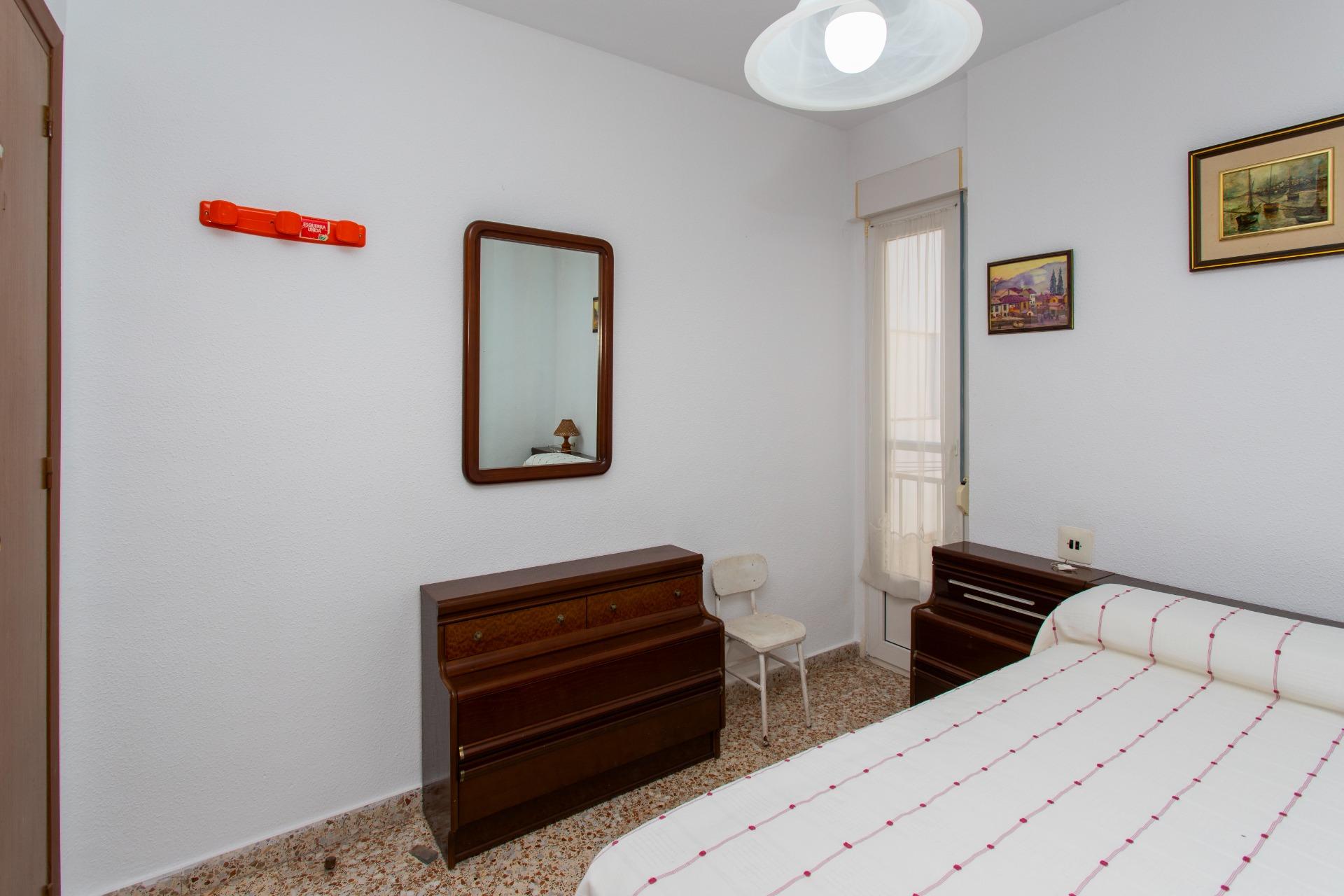 3 Bed, 2 Bath, ApartmentFor Sale, Torrevieja, Alicante