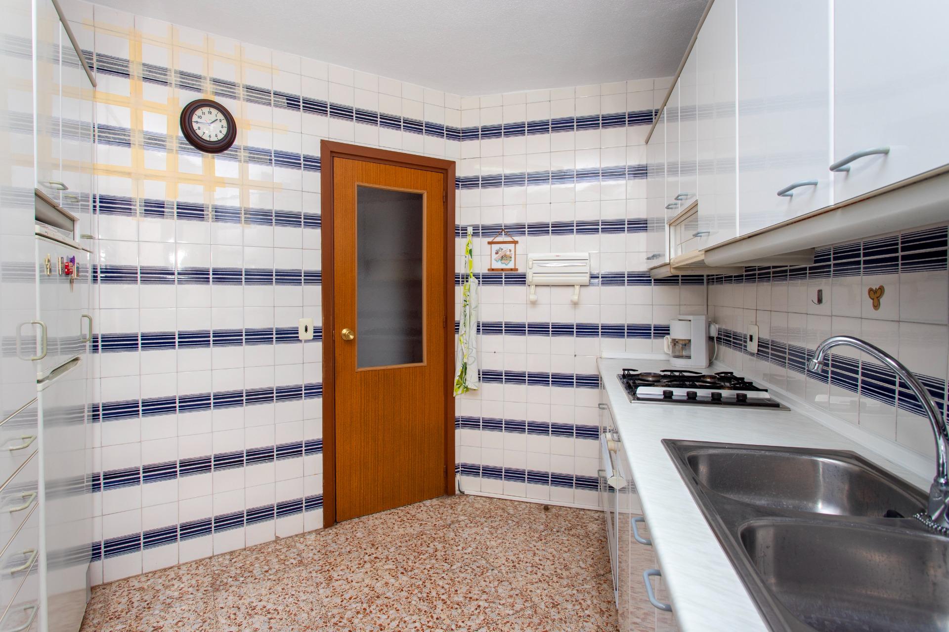 3 Bed, 2 Bath, ApartmentFor Sale, Torrevieja, Alicante