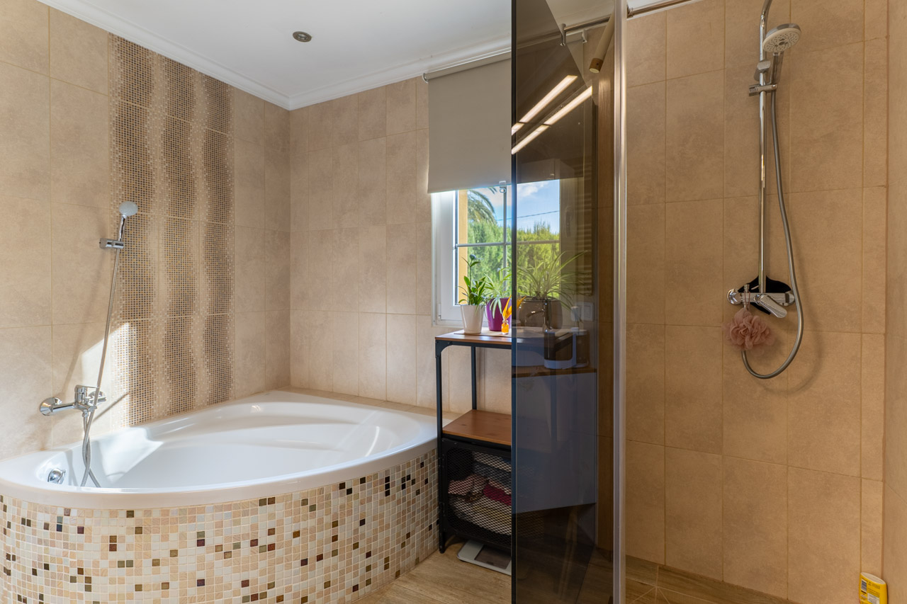 4 Bed, 3 Bath, HouseFor Sale, Denia, Alicante