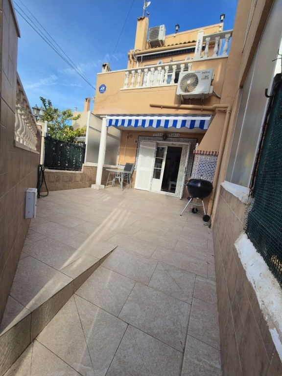 3 Bed, 1 Bath, HouseFor Sale, La Rosaleda, Alicante