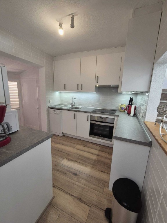 3 Bed, 1 Bath, HouseFor Sale, La Rosaleda, Alicante