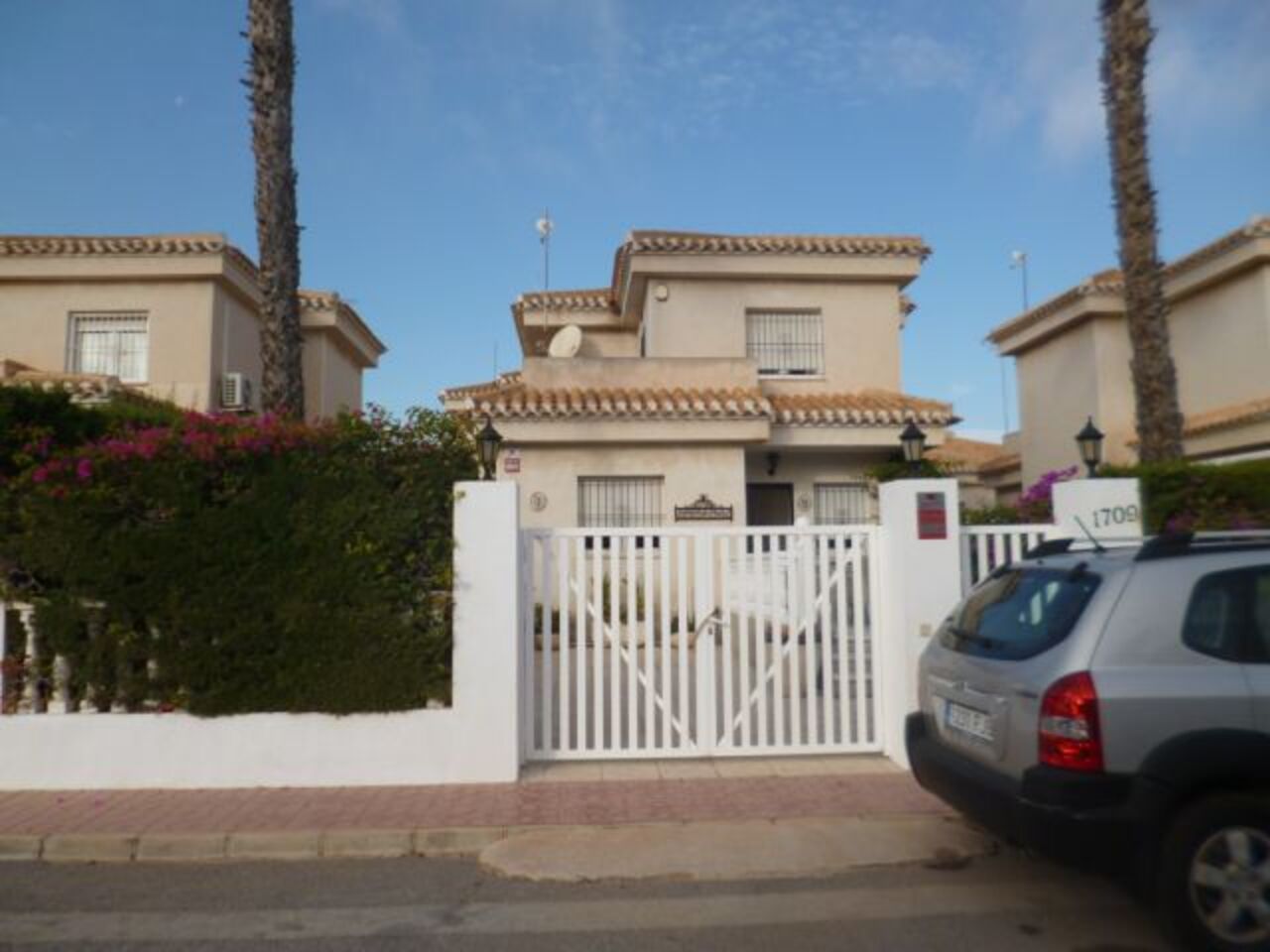 3 Bed, 2 Bath, HouseFor Sale, Playa Flamenca, Alicante