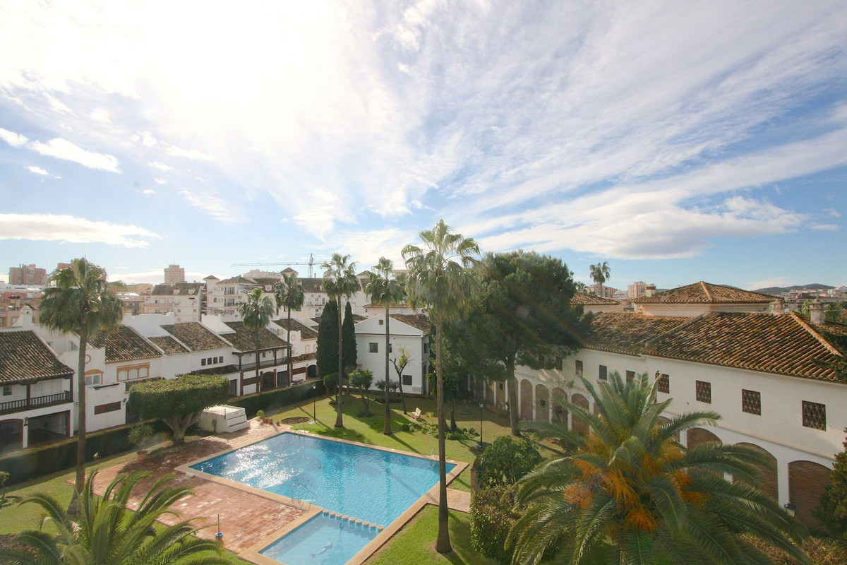 2 Bed, 2 Bath, ApartmentFor Sale, Fuengirola, Malaga