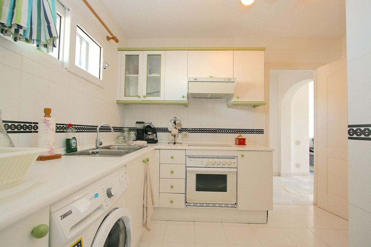 2 Bed, 2 Bath, ApartmentFor Sale, Fuengirola, Malaga