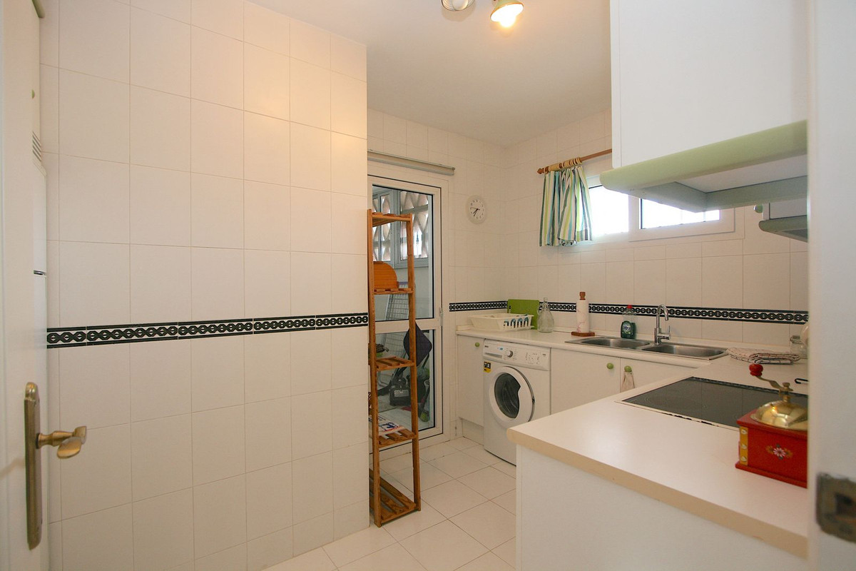 2 Bed, 2 Bath, ApartmentFor Sale, Fuengirola, Malaga