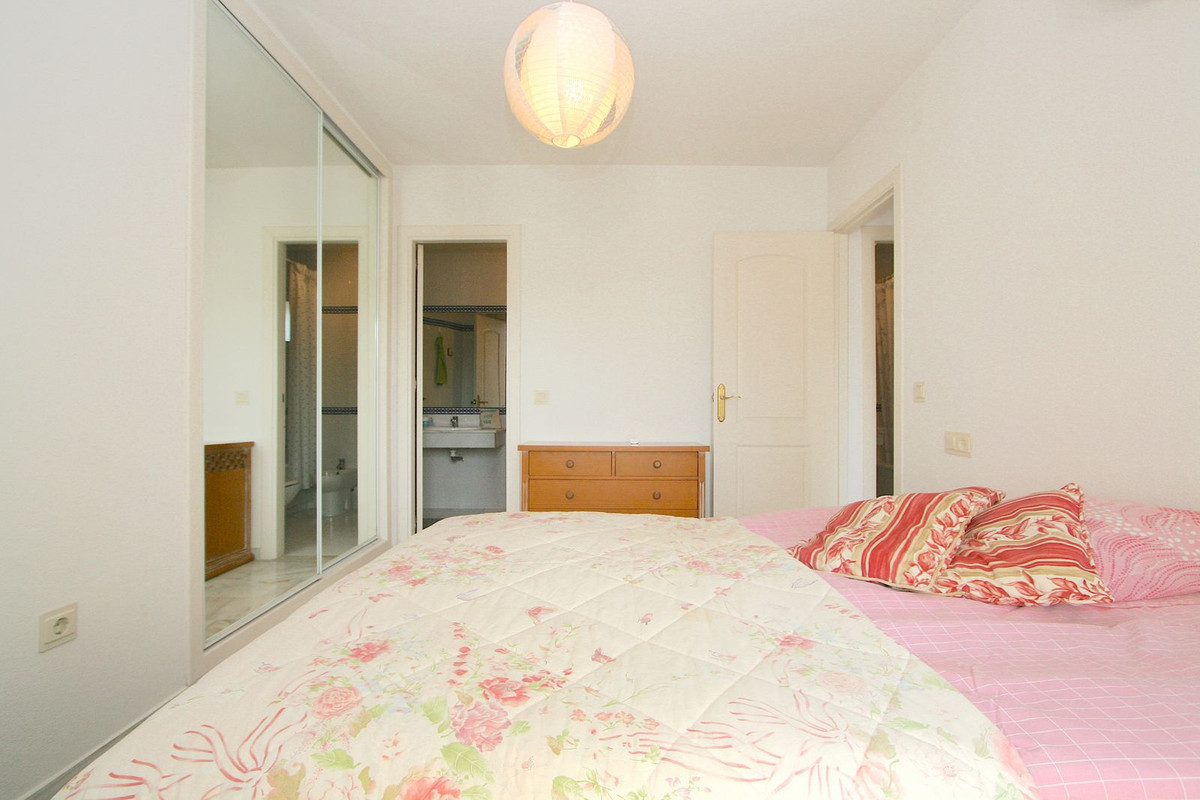 2 Bed, 2 Bath, ApartmentFor Sale, Fuengirola, Malaga