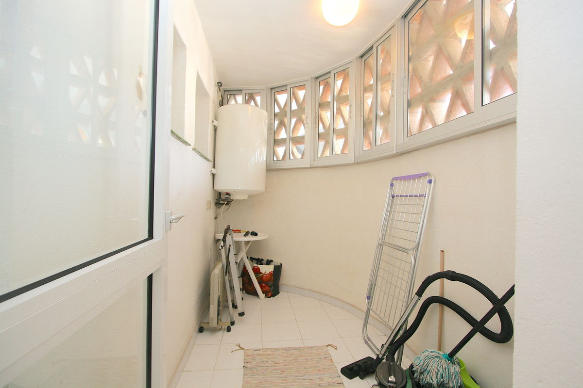 2 Bed, 2 Bath, ApartmentFor Sale, Fuengirola, Malaga