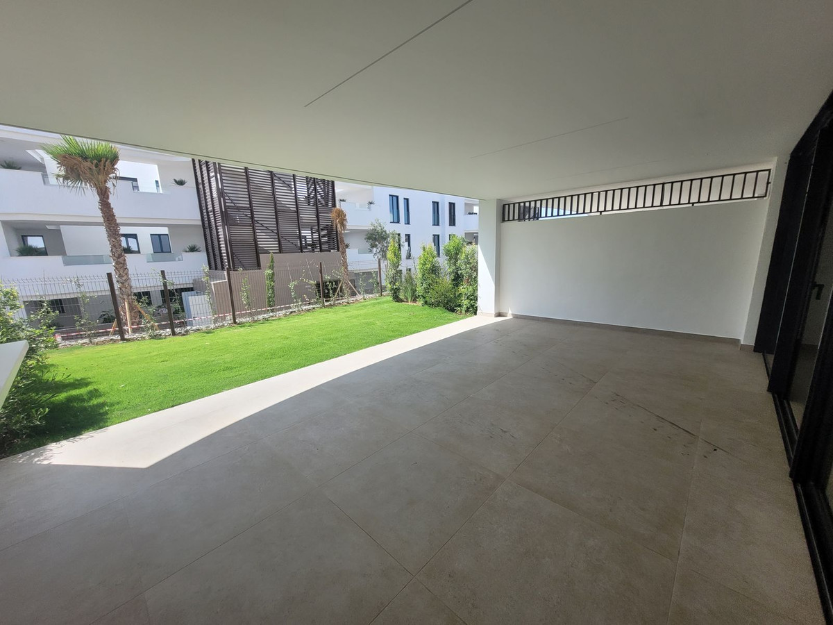 2 Bed, 2 Bath, ApartmentFor Sale, Bel Air, Malaga