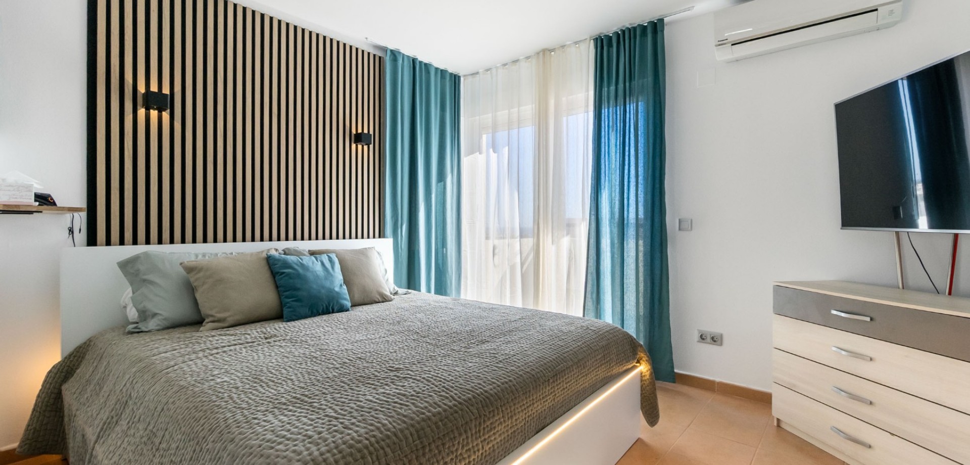 3 Bed, 2 Bath, HouseFor Sale, Orihuela Costa, Alicante