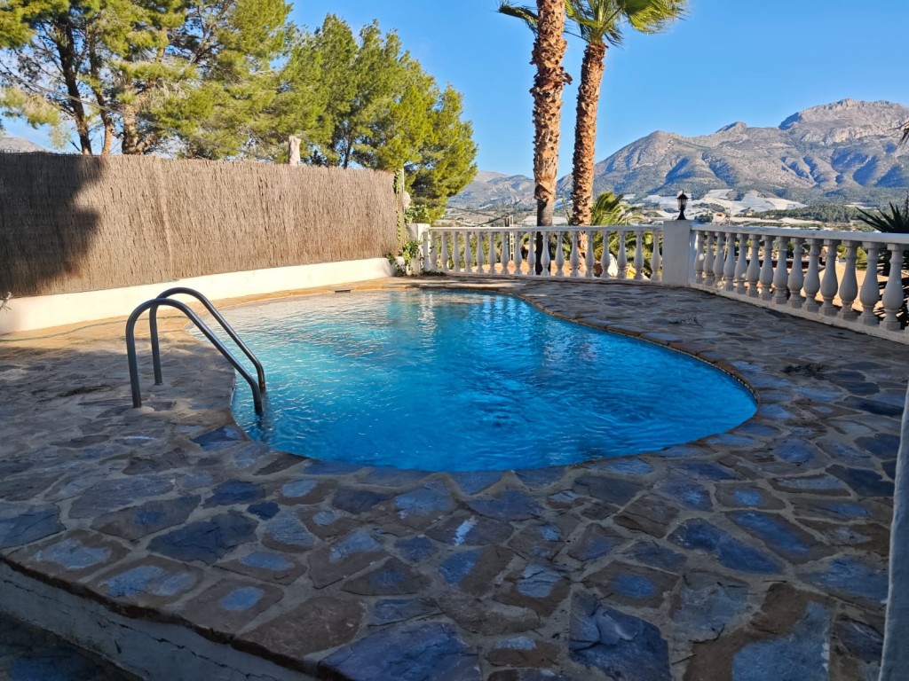 2 Bed, 1 Bath, HouseFor Sale, La Nucia, Alicante