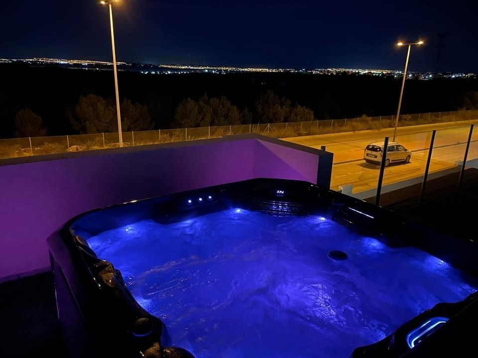 3 Bed, 2 Bath, HouseFor Sale, Villamartin, Alicante