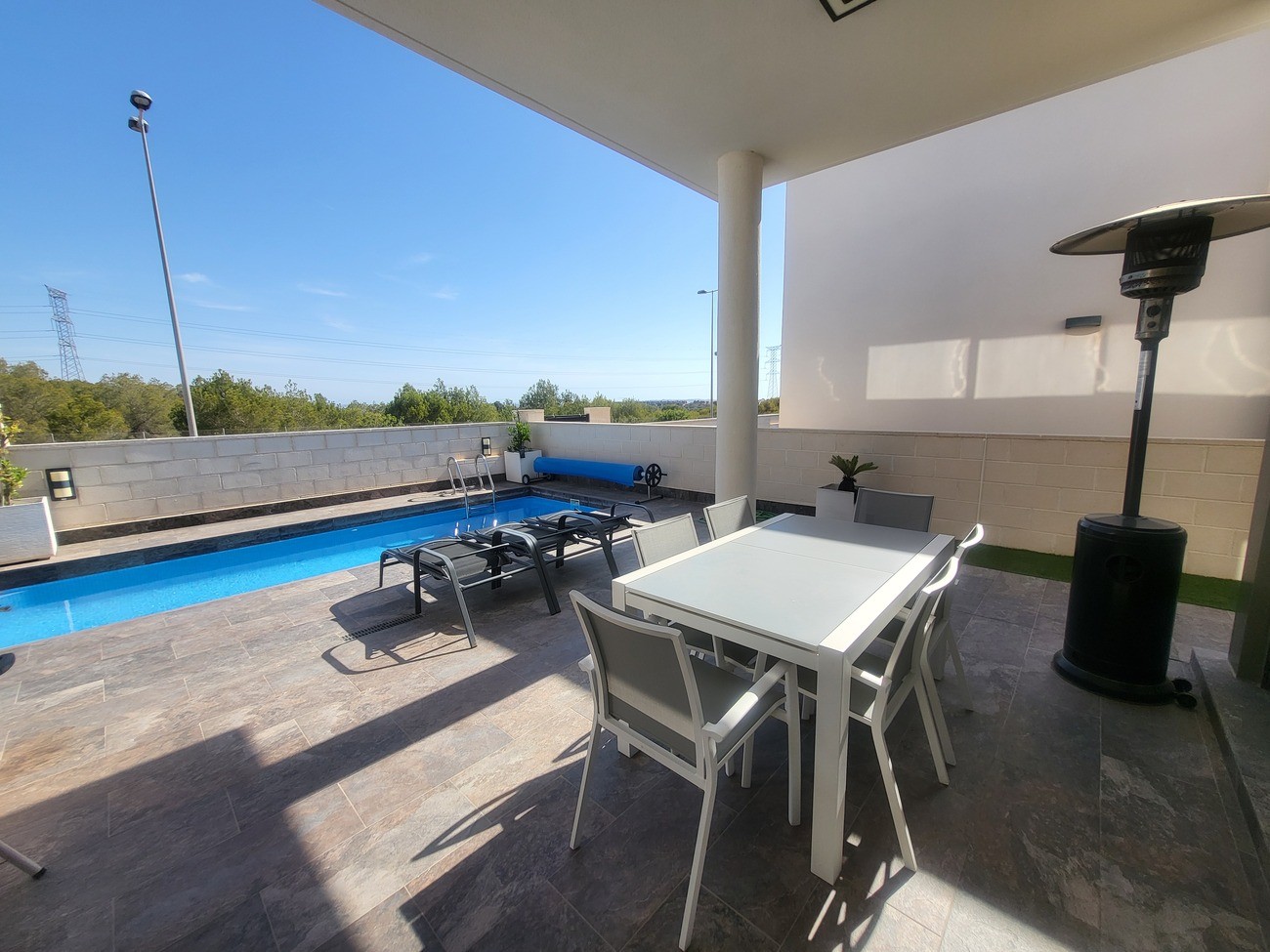 3 Bed, 2 Bath, HouseFor Sale, Villamartin, Alicante