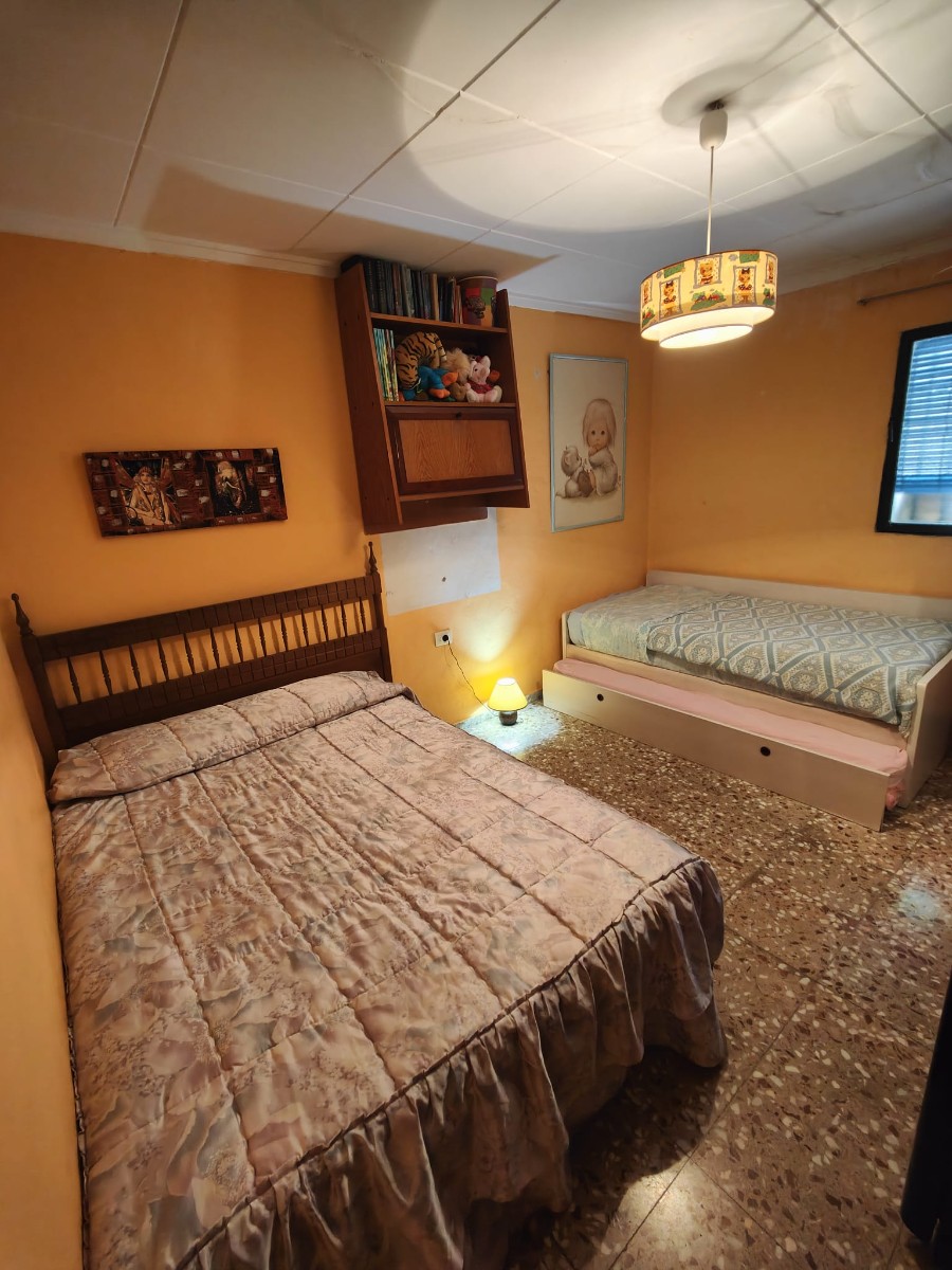 4 Bed, 1 Bath, HouseFor Sale, Yecla, Murcia