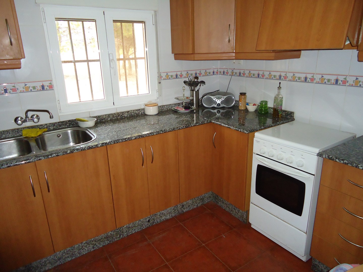 4 Bed, 1 Bath, HouseFor Sale, Yecla, Murcia