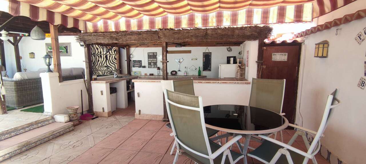 4 Bed, 3 Bath, HouseFor Sale, Sax, Alicante