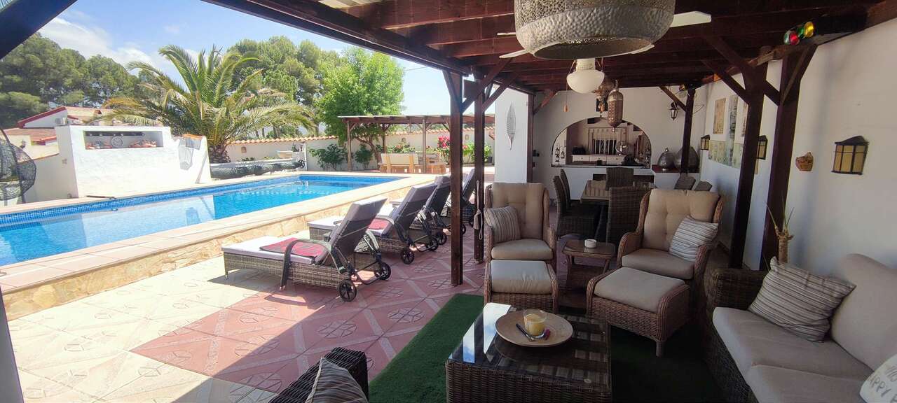 4 Bed, 3 Bath, HouseFor Sale, Sax, Alicante