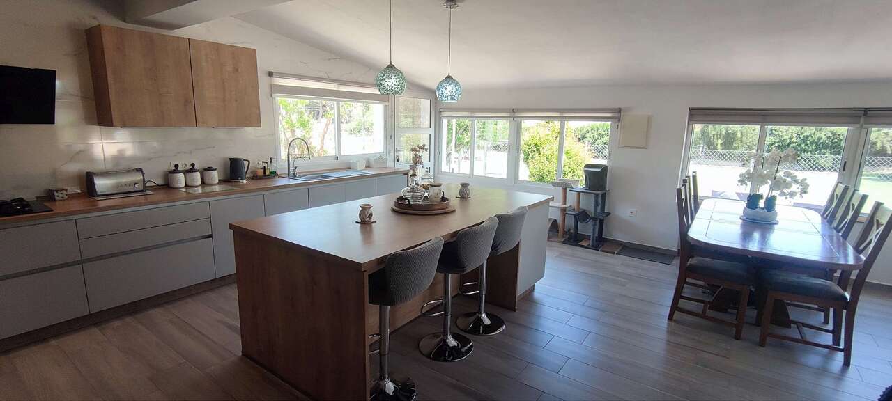 4 Bed, 3 Bath, HouseFor Sale, Sax, Alicante