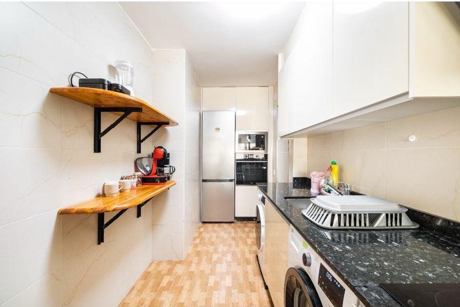 3 Bed, 2 Bath, ApartmentFor Sale, Torrevieja, Alicante