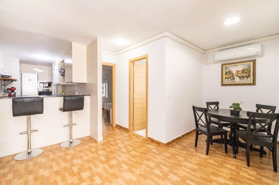 3 Bed, 2 Bath, ApartmentFor Sale, Torrevieja, Alicante