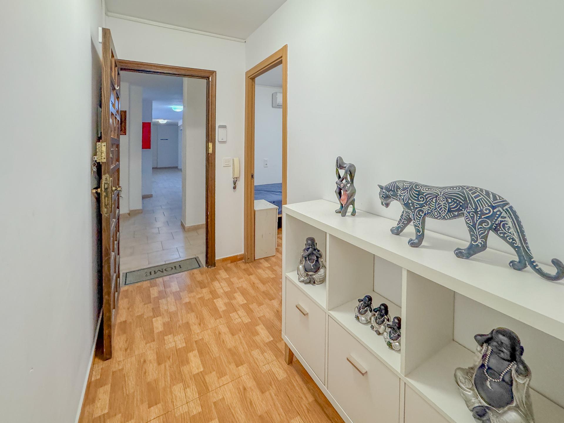 3 Bed, 1 Bath, ApartmentFor Sale, Torrevieja, Alicante