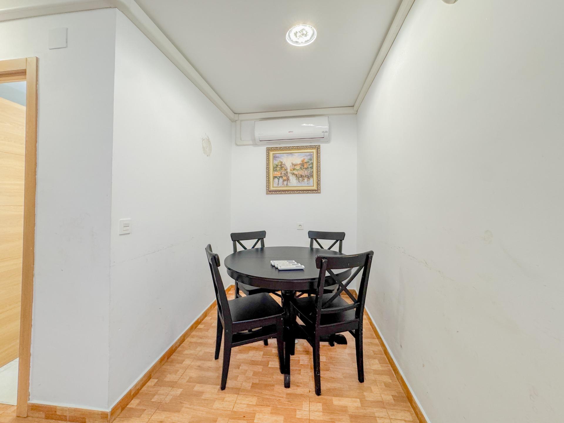 3 Bed, 1 Bath, ApartmentFor Sale, Torrevieja, Alicante