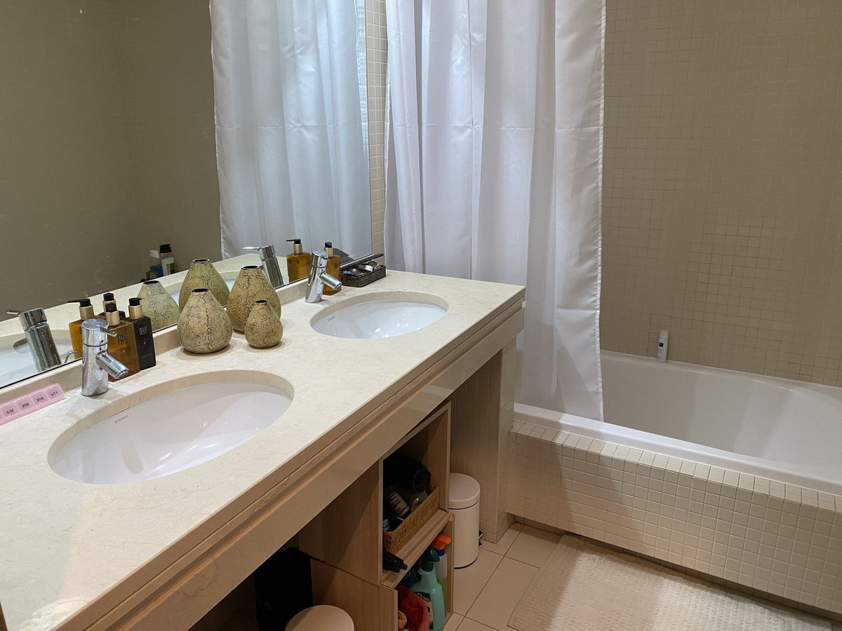 3 Bed, 2 Bath, HouseFor Sale, Benalmadena, Malaga