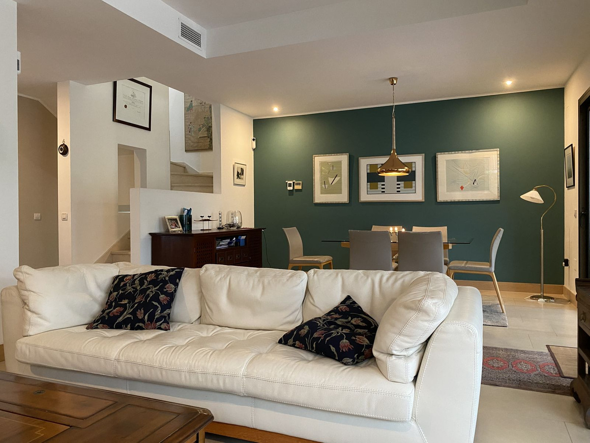 3 Bed, 2 Bath, HouseFor Sale, Benalmadena, Malaga