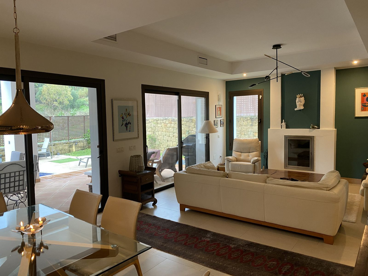 3 Bed, 2 Bath, HouseFor Sale, Benalmadena, Malaga