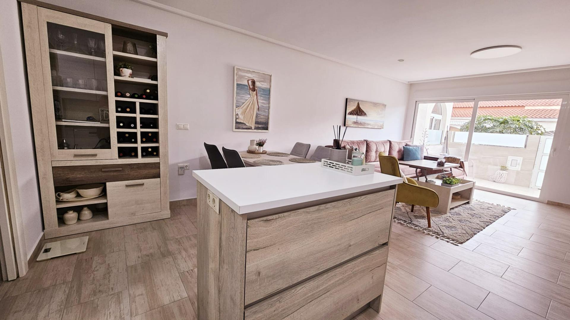 2 Bed, 2 Bath, ApartmentFor Sale, Torrevieja, Alicante