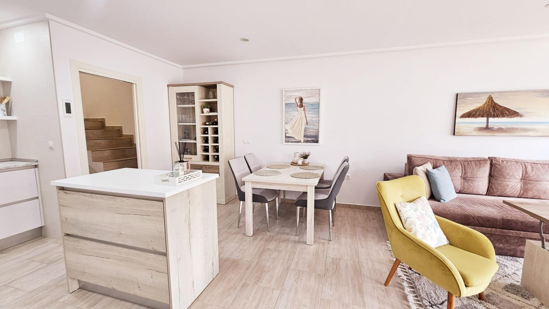 2 Bed, 2 Bath, ApartmentFor Sale, Torrevieja, Alicante