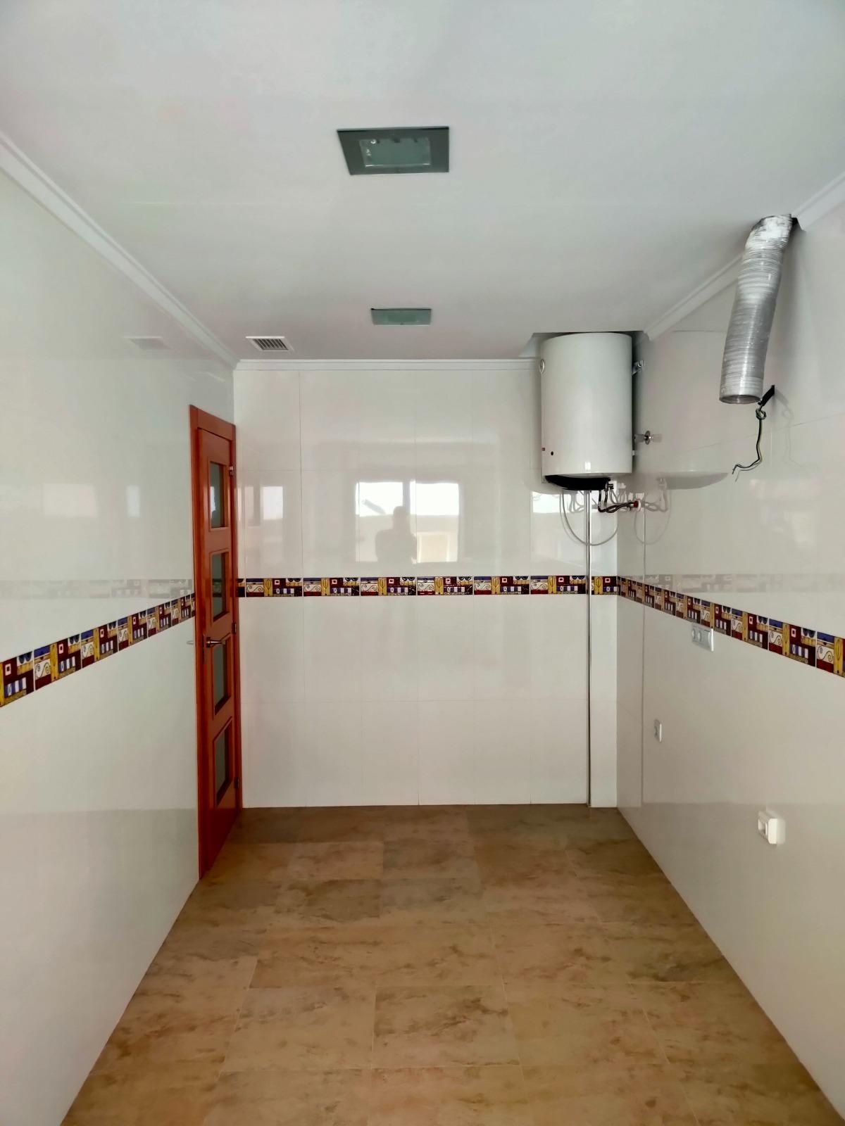 3 Bed, 2 Bath, ApartmentFor Sale, Torrevieja, Alicante