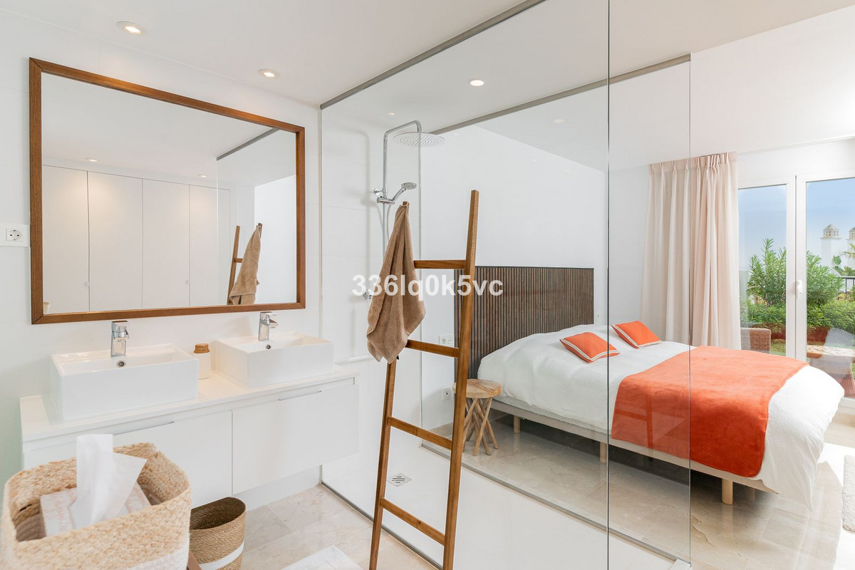 3 Bed, 2 Bath, ApartmentFor Sale, Benahavis, Malaga