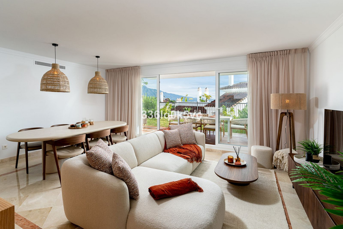 3 Bed, 2 Bath, ApartmentFor Sale, Benahavis, Malaga