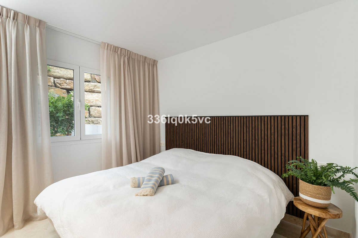 3 Bed, 2 Bath, ApartmentFor Sale, Benahavis, Malaga