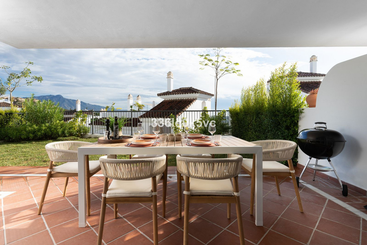 3 Bed, 2 Bath, ApartmentFor Sale, Benahavis, Malaga