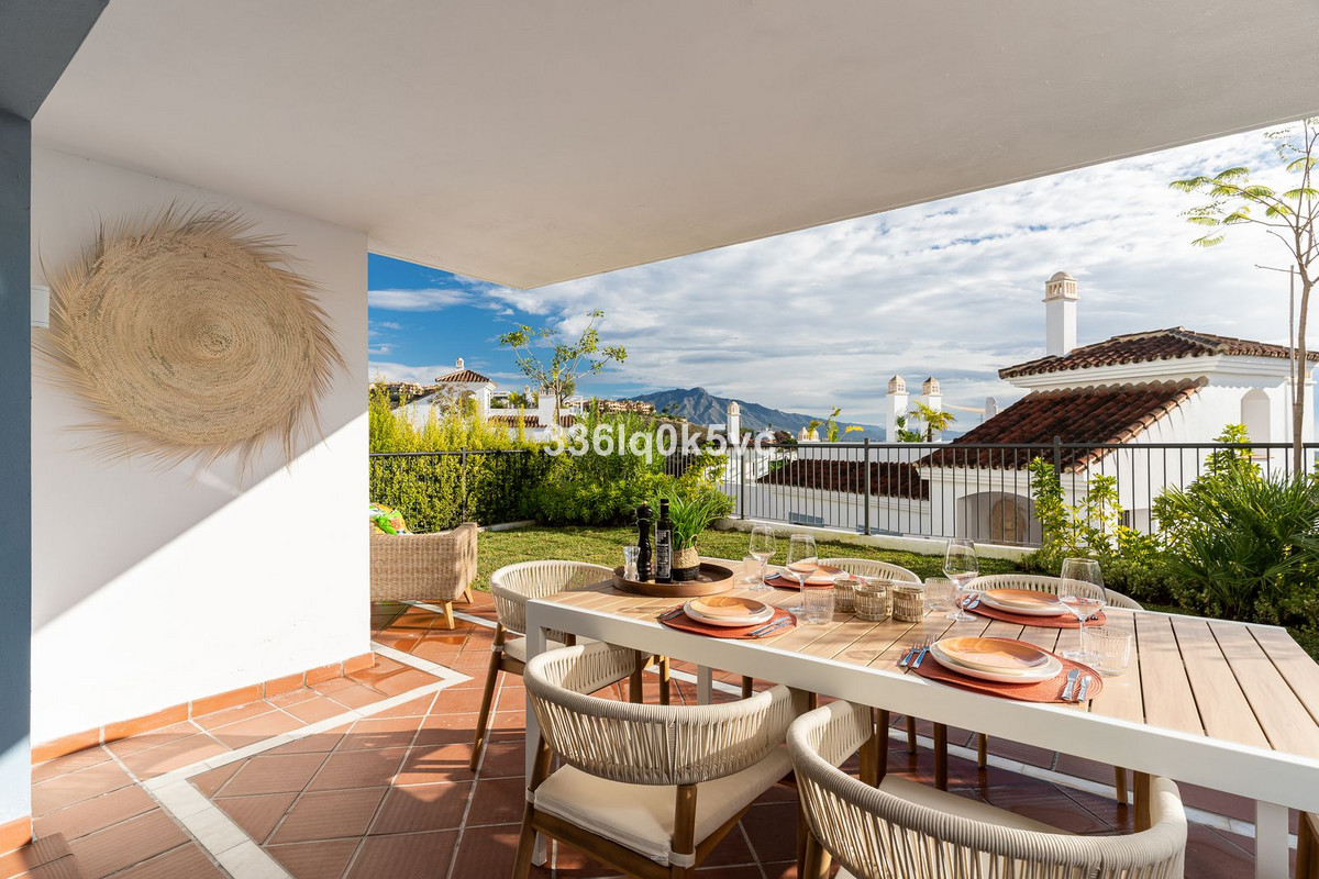3 Bed, 2 Bath, ApartmentFor Sale, Benahavis, Malaga