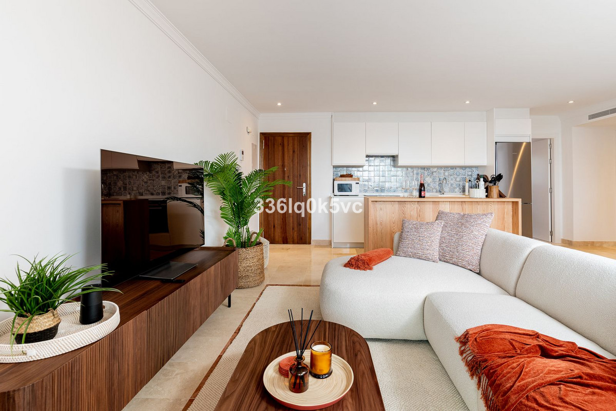 3 Bed, 2 Bath, ApartmentFor Sale, Benahavis, Malaga