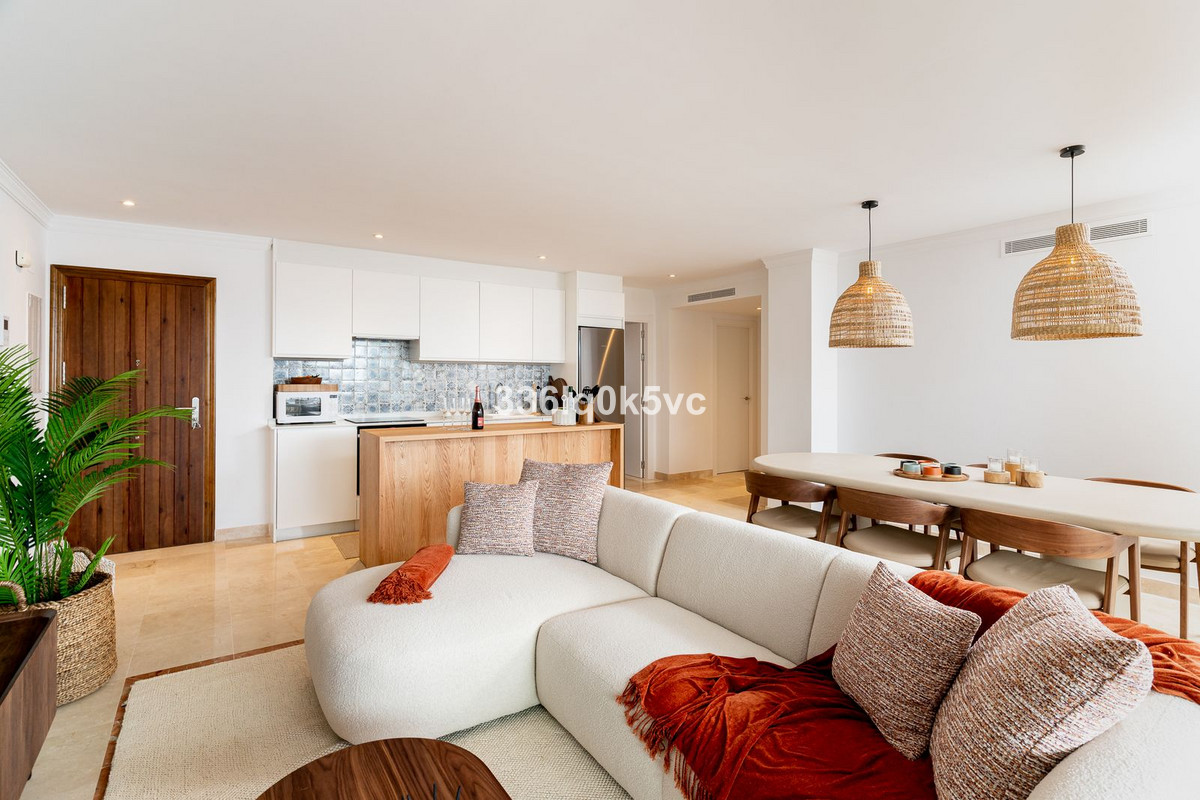 3 Bed, 2 Bath, ApartmentFor Sale, Benahavis, Malaga