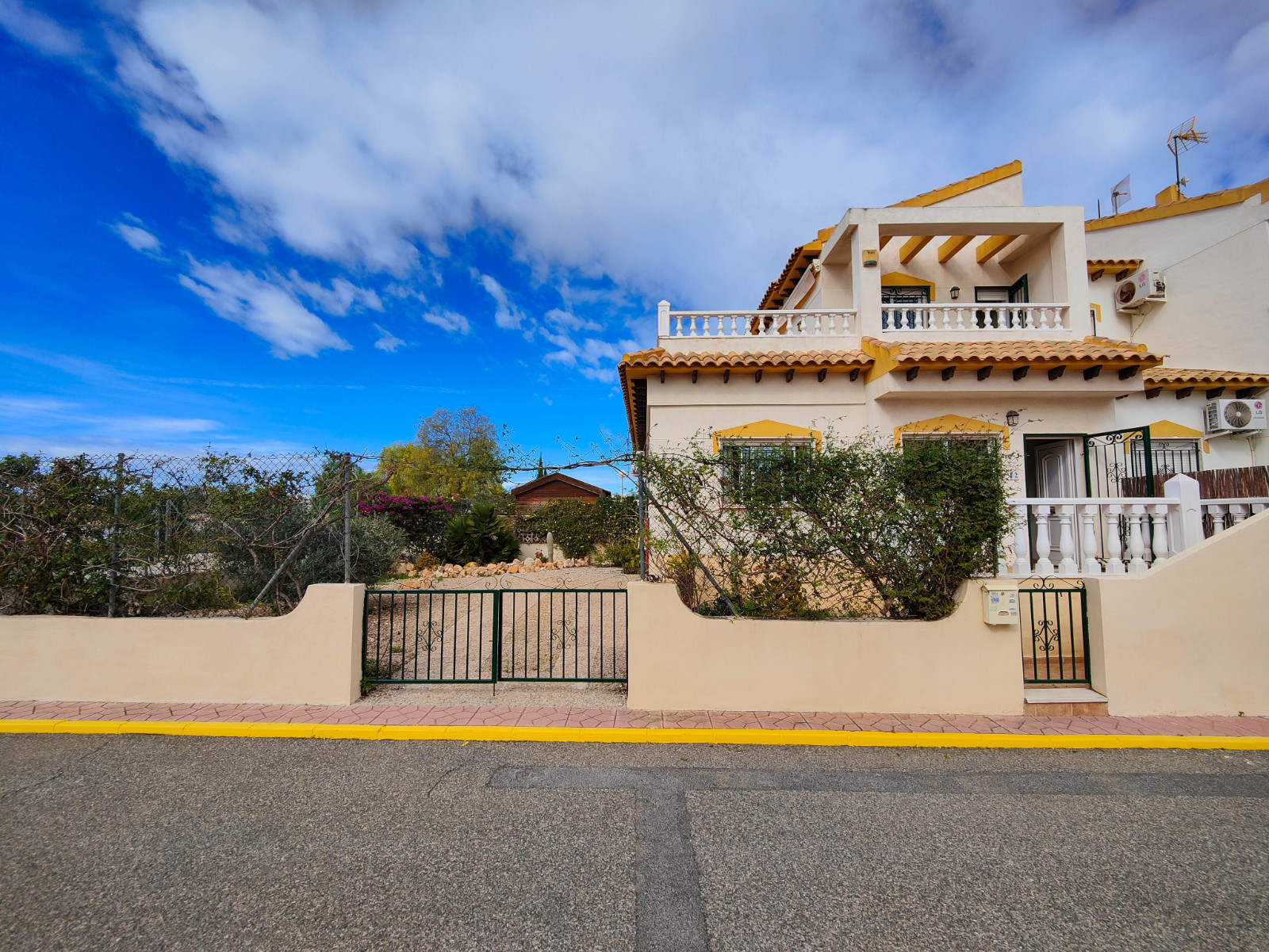 3 Bed, 2 Bath, HouseFor Sale, Orihuela Costa, Alicante