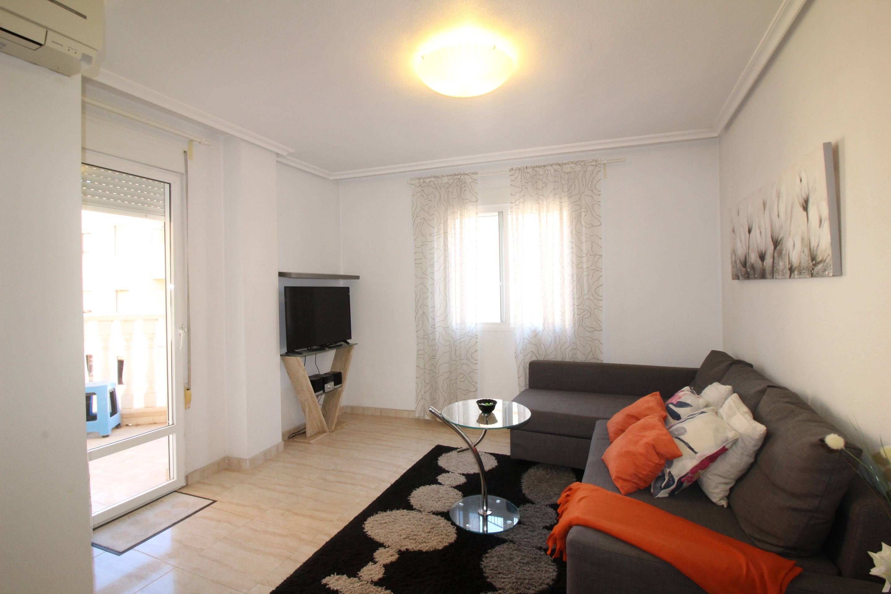 2 Bed, 1 Bath, ApartmentFor Sale, Torrevieja, Alicante