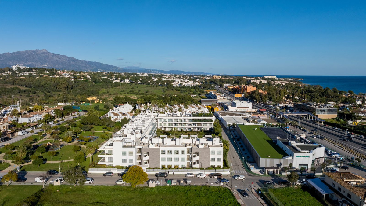 3 Bed, 2 Bath, ApartmentFor Sale, Bel Air, Malaga