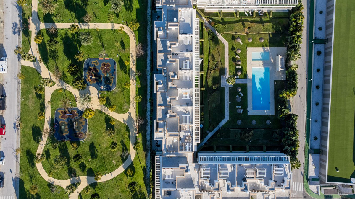 3 Bed, 2 Bath, ApartmentFor Sale, Bel Air, Malaga