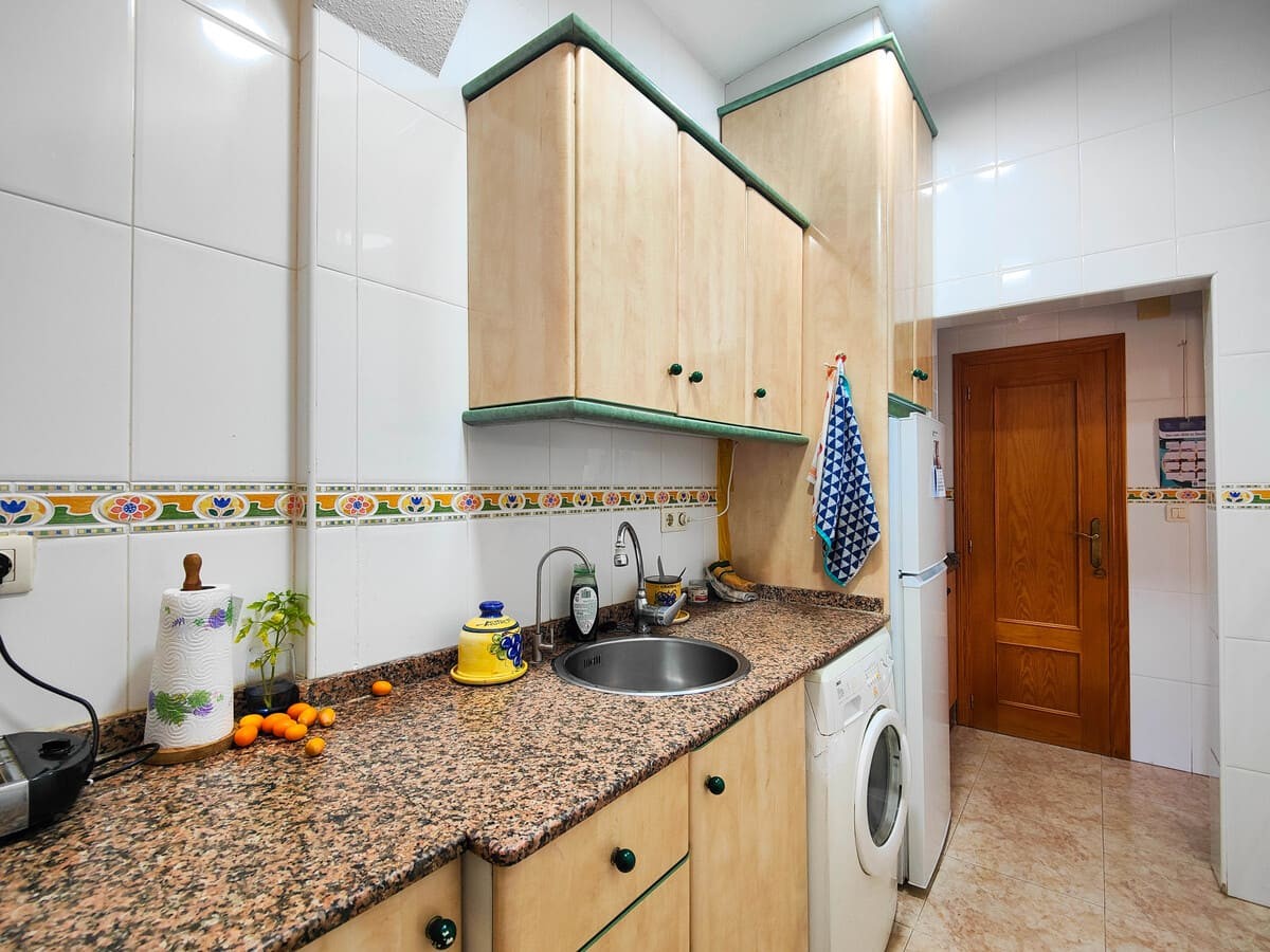 2 Bed, 1 Bath, HouseFor Sale, Torrevieja, Alicante