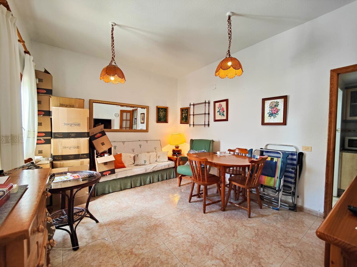 2 Bed, 1 Bath, HouseFor Sale, Torrevieja, Alicante