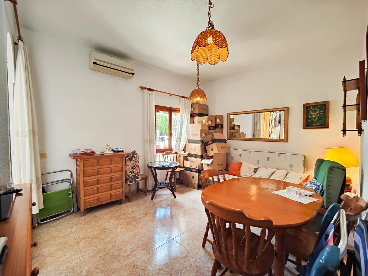 2 Bed, 1 Bath, HouseFor Sale, Torrevieja, Alicante