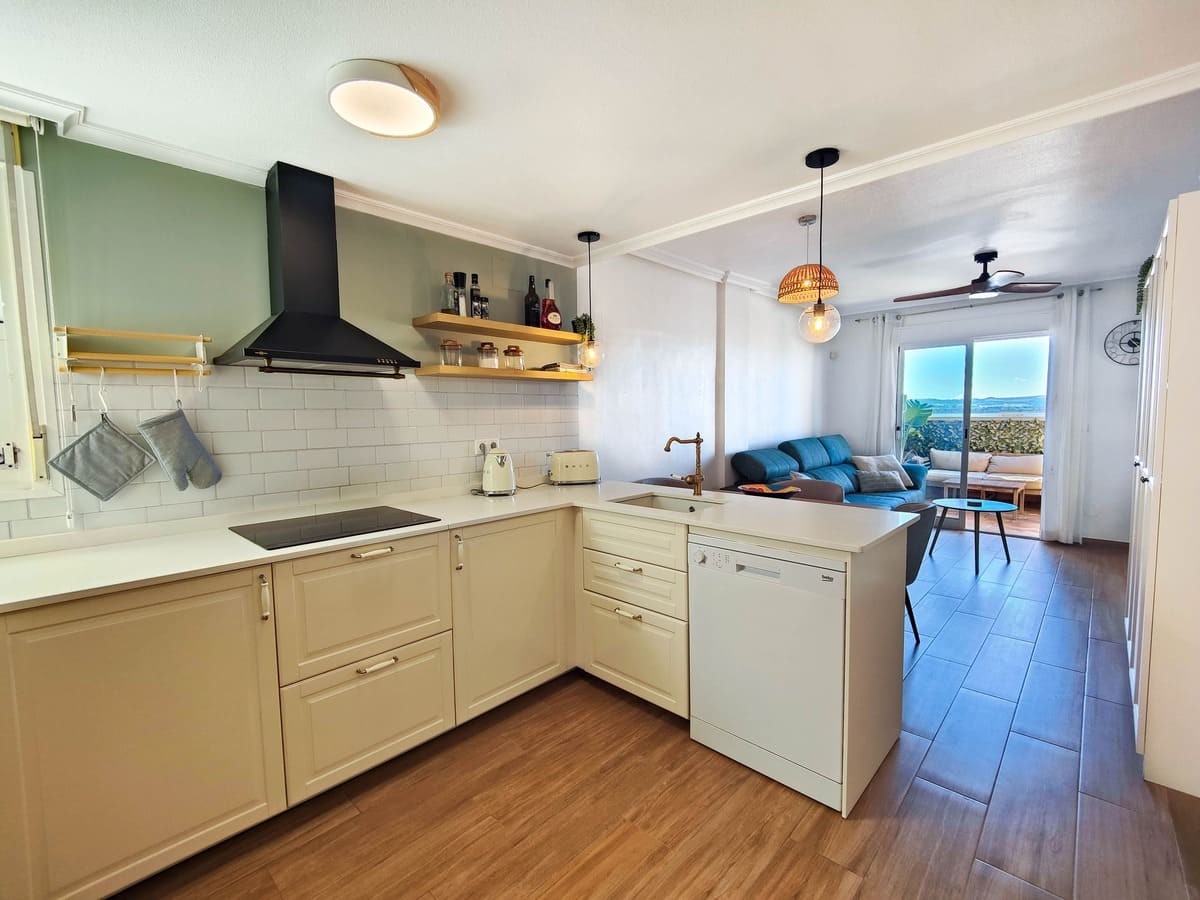 3 Bed, 2 Bath, ApartmentFor Sale, Torrevieja, Alicante