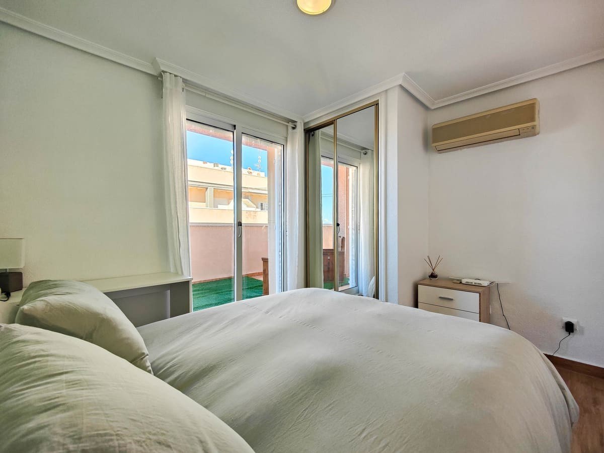 3 Bed, 2 Bath, ApartmentFor Sale, Torrevieja, Alicante