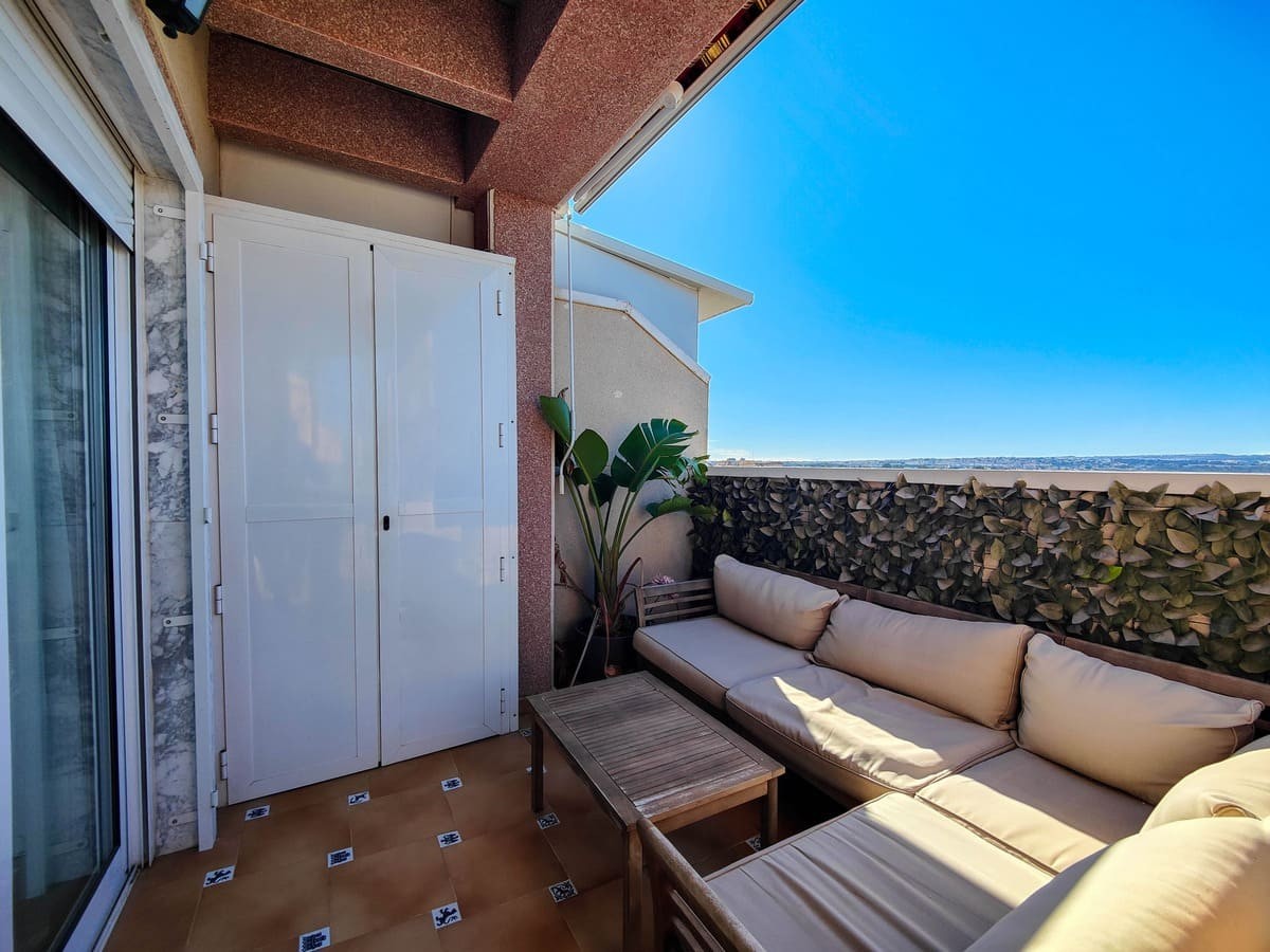 3 Bed, 2 Bath, ApartmentFor Sale, Torrevieja, Alicante