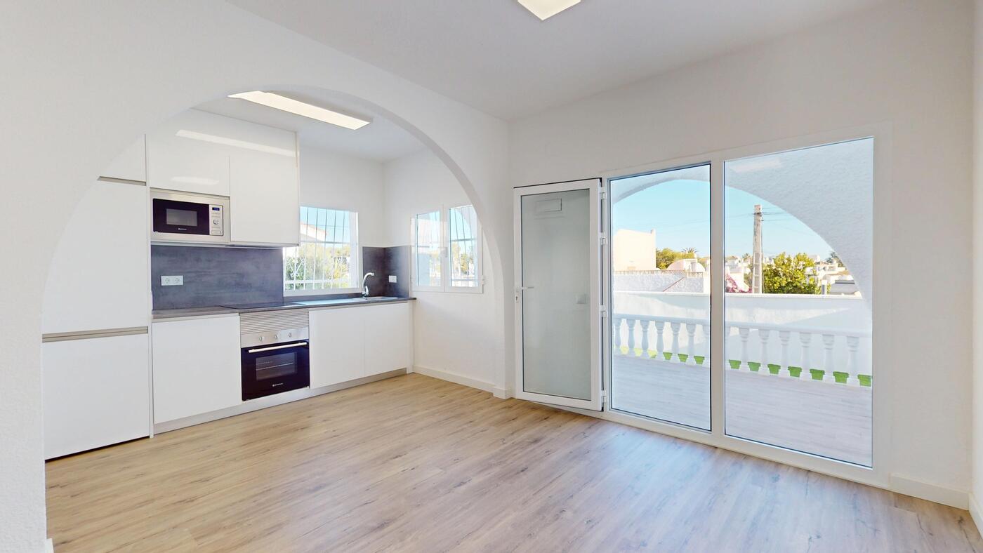 2 Bed, 1 Bath, HouseFor Sale, Orihuela Costa, Alicante